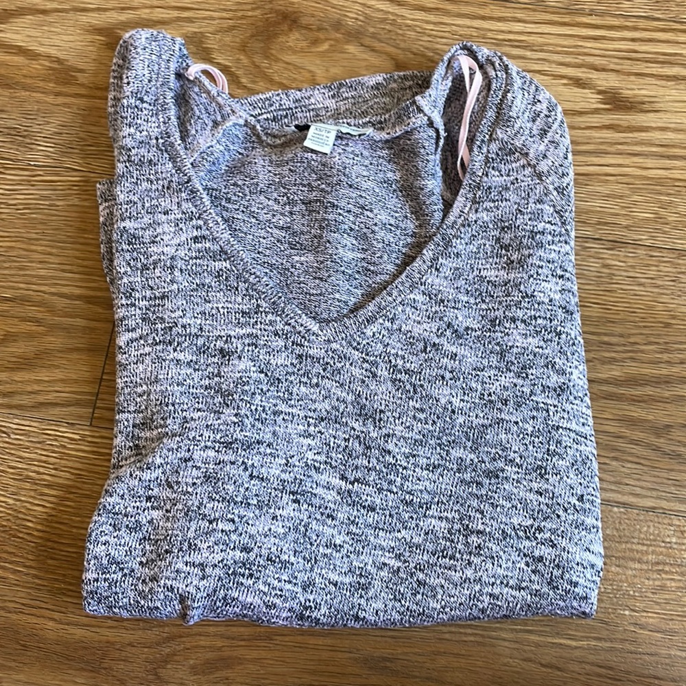American Eagle Light sweater